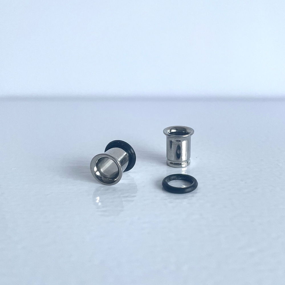 Single Flare Titanium Tunnel Gauge Plug - 1ga, 0ga